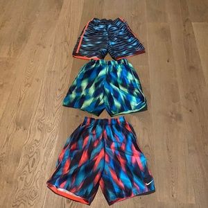 Nike Boys Swimming Trunks Size L